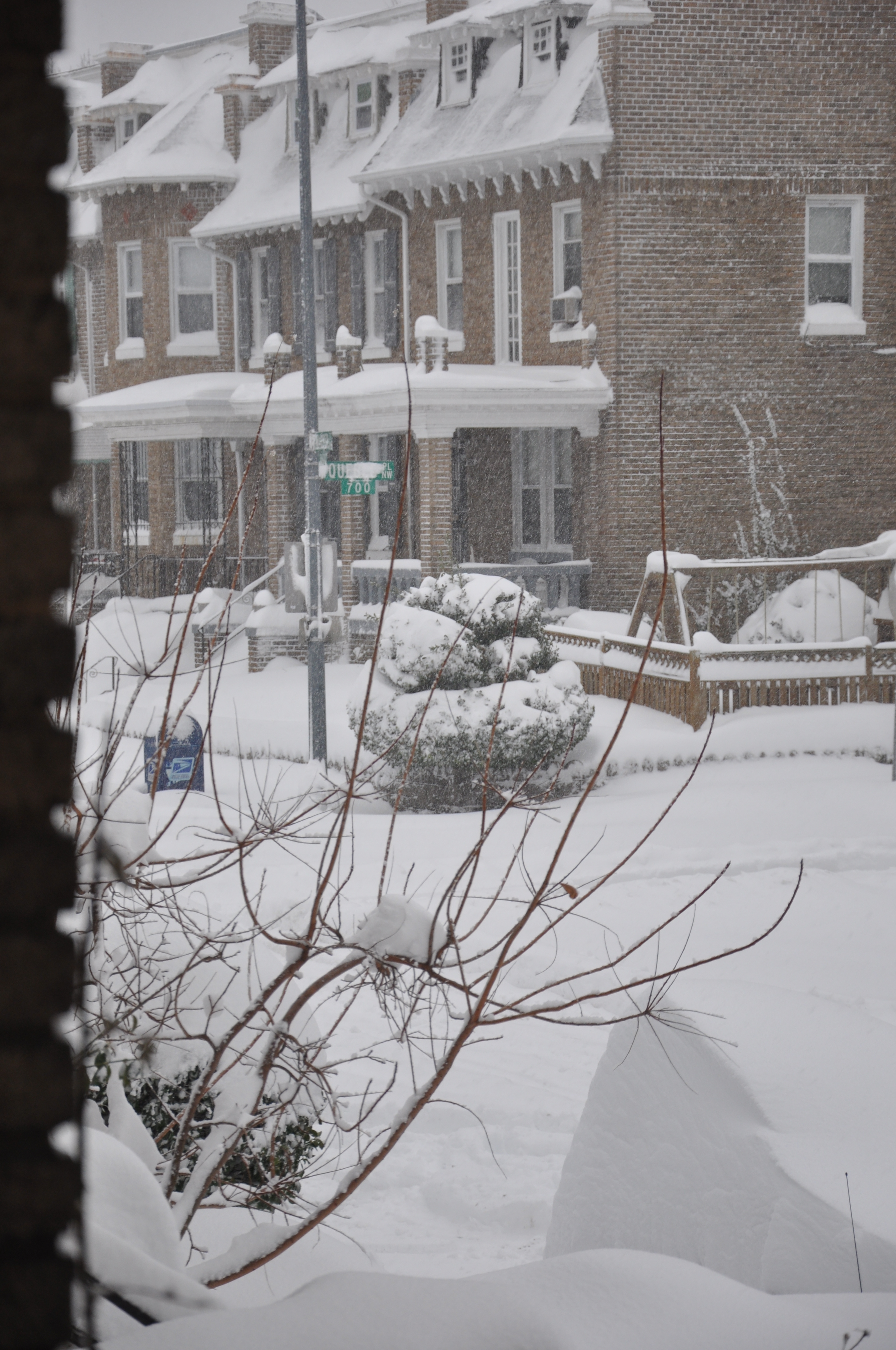 February 2010 Snowstorm 07.jpg